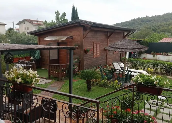 Chalet Impero Chalet Scauri (Lazio)